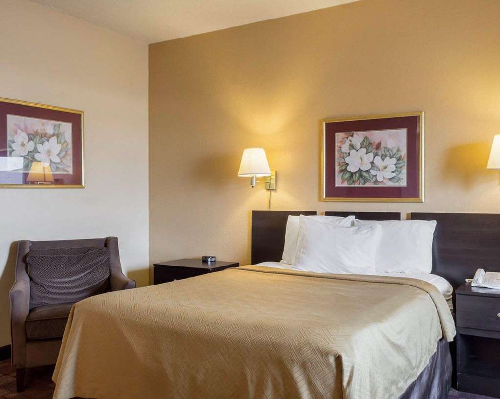 Econo Lodge Watertown Bilik gambar